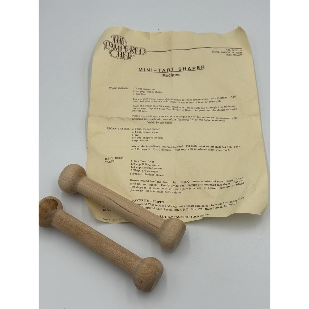 2 Pampered Chef Wooden Mini Tart Shapers